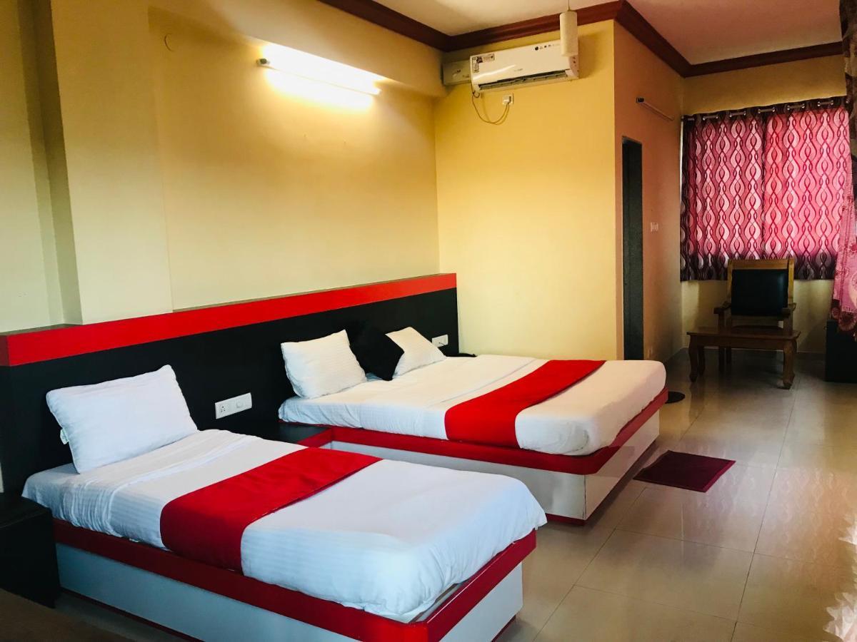 Staymaker Prakash International Gonikoppal Dış mekan fotoğraf