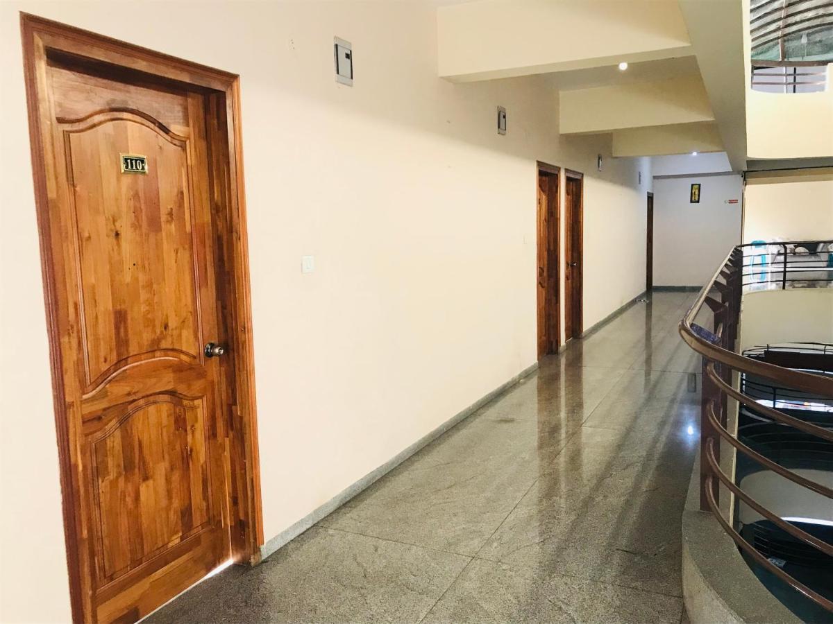 Staymaker Prakash International Gonikoppal Dış mekan fotoğraf