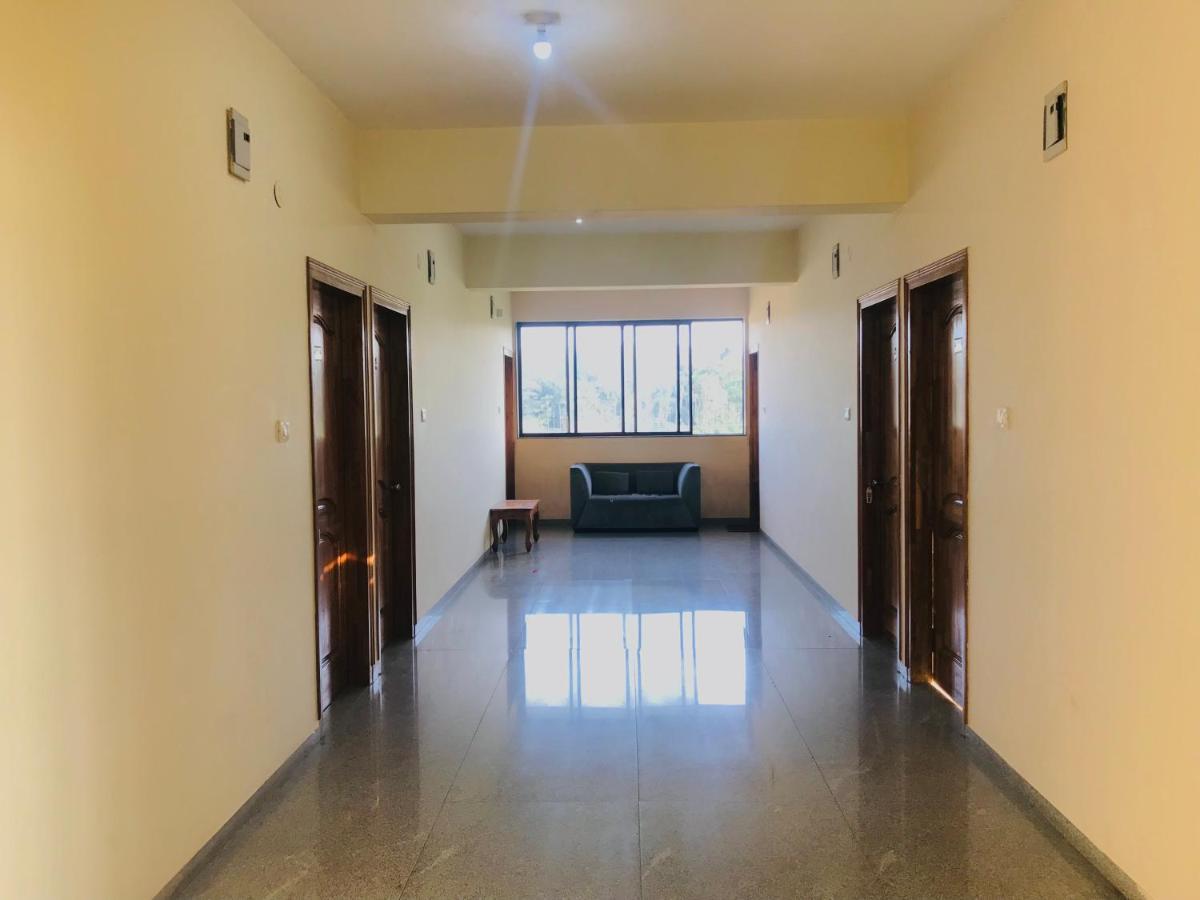 Staymaker Prakash International Gonikoppal Dış mekan fotoğraf