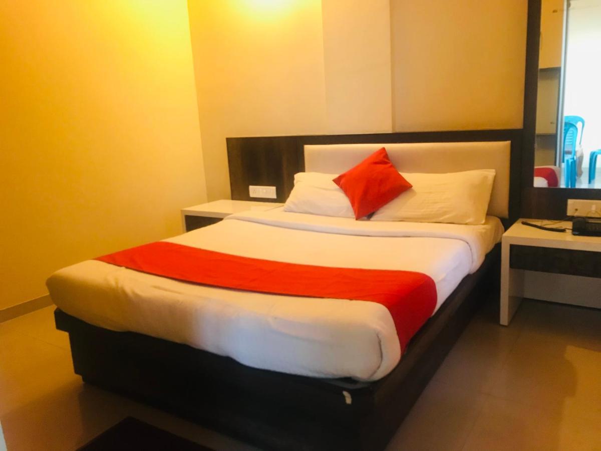 Staymaker Prakash International Gonikoppal Dış mekan fotoğraf