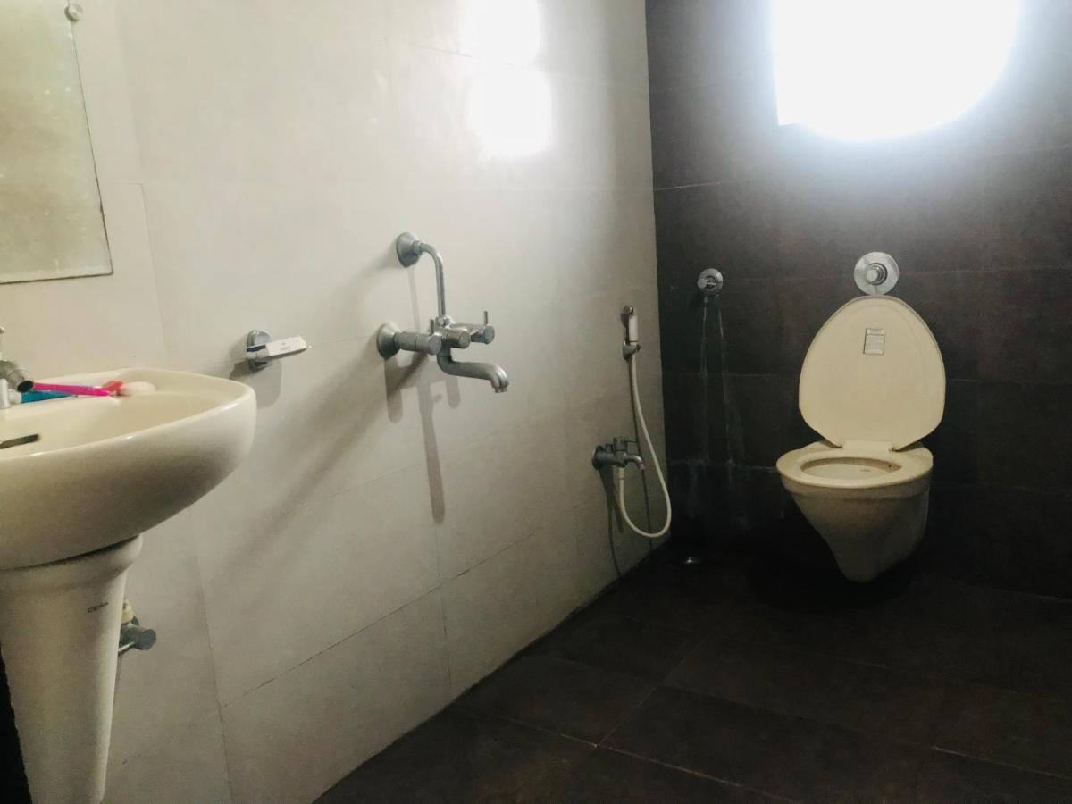 Staymaker Prakash International Gonikoppal Dış mekan fotoğraf